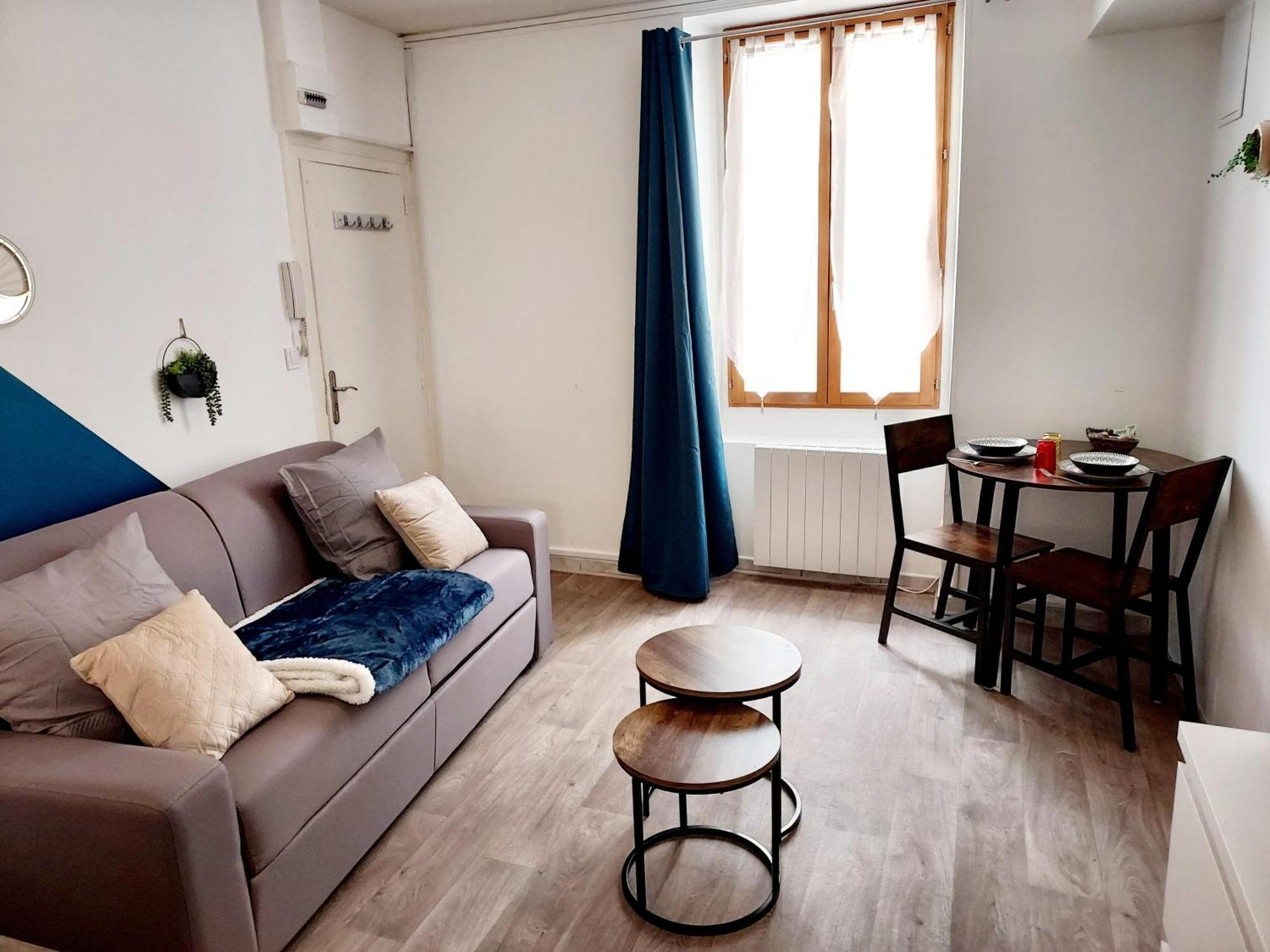 Studio B Aux Pieds Des Thermes Néris-les-Bains Esterno foto